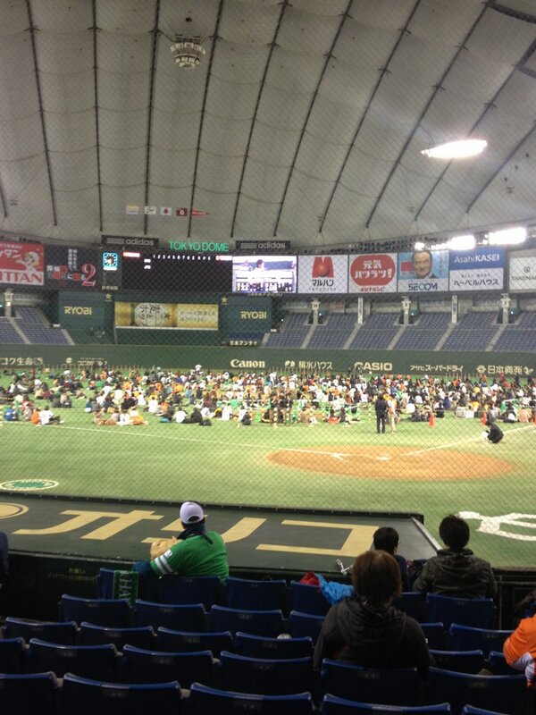 カオス 東京ドームのwbcパブリックビューイングがシュール過ぎるとサッカーファンの間で話題に なりゆき